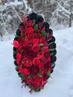 Красный венок на похороны 120-20