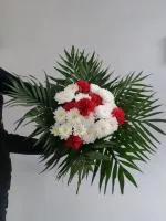 Букет №1 из хризантем и гвоздик
